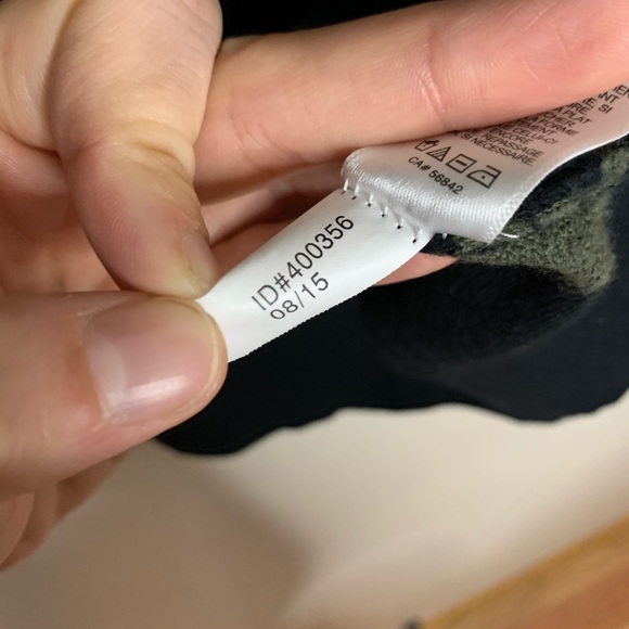 EXPRESS Green & Black Striped Knit Long Sleeve - Picture 5 of 10